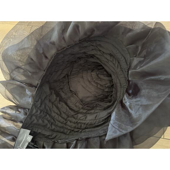 By Anthropologie Ruffle Drama Sleeve Shrug Black NWT One Size Statement Runway - Picture 16 of 16